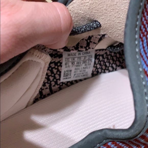 Yeezy Boost 350 v2 - Yecheil - Picture 5 of 6